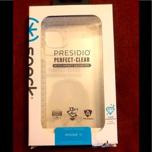 Speck Clear IPhone 11